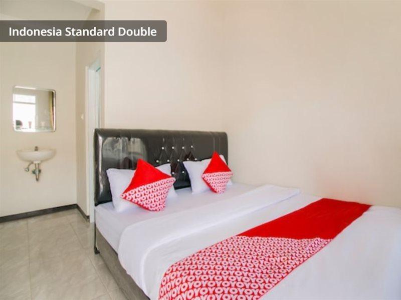 OYO 1078 Fakhira Residence Cianjur Bagian luar foto
