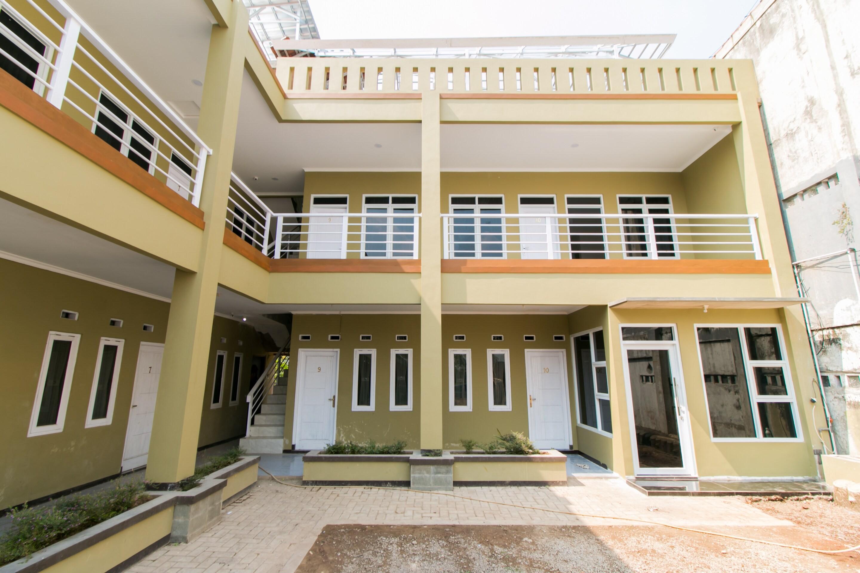 OYO 1078 Fakhira Residence Cianjur Bagian luar foto